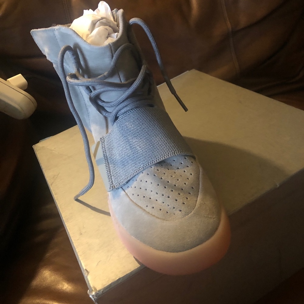 Yeezy boost 750
